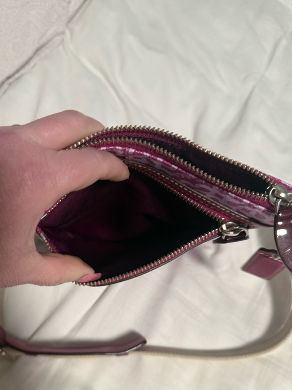 Coach 2008 Lavender logo print Crossbody in leather w/COA!! - Picture 16 of 16